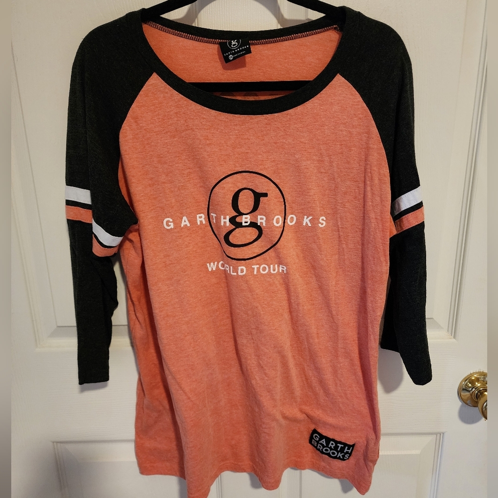 🍁2 for $15🍁 Garth Brooks 2x concert shirt